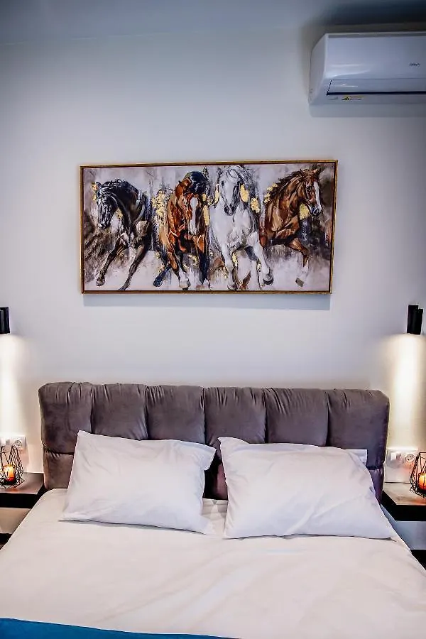 Diamond Suites 32 Thessaloniki 0*,  Greece